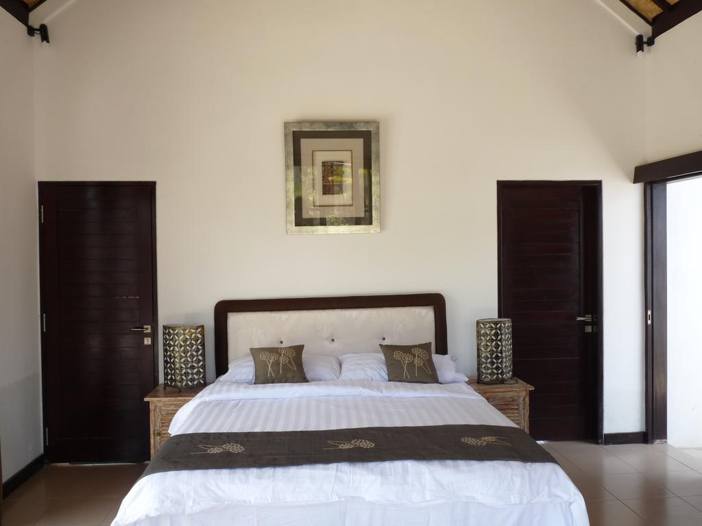 Taman Dewi Sri Villa Et Bungalow Pemuteran  Room photo
