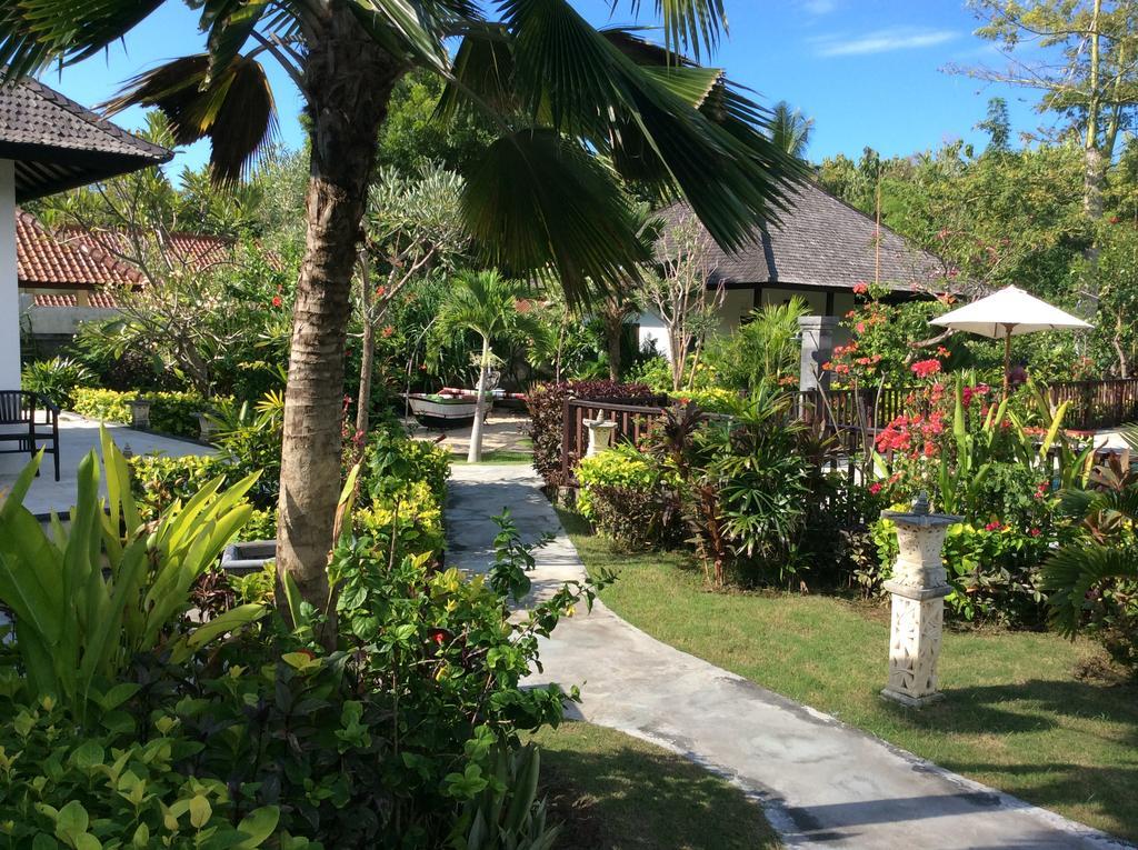 Taman Dewi Sri Villa Et Bungalow Pemuteran  Exterior photo
