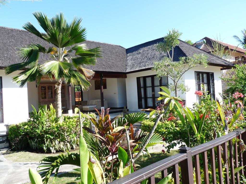 Taman Dewi Sri Villa Et Bungalow Pemuteran  Exterior photo